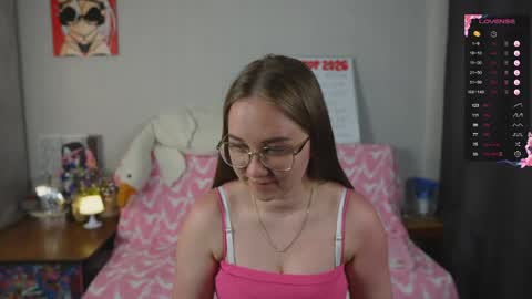 Snapshot of emmatiny chatting on May 26, 6:26 pm Mia online show from May 26, 6:26 pm