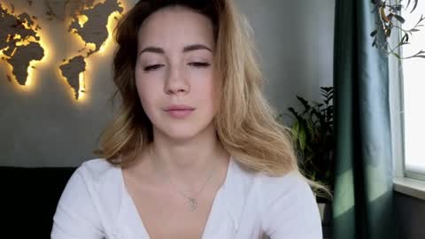 Miss Emmi online show from February 12, 10:10 am