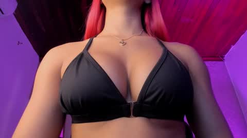    online show from March 24, 11:48 am