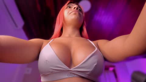    online show from April 7, 11:54 am