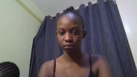 empress_emma online show from April 2, 9:40 am