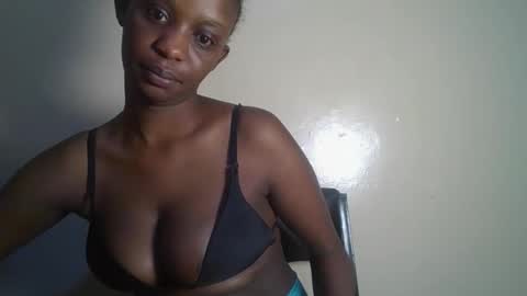 empress_emma online show from April 6, 6:58 am