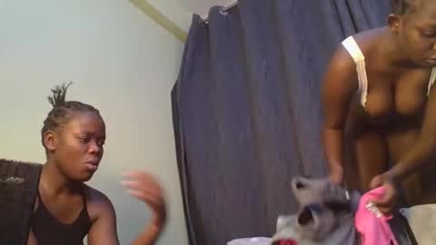 empress_emma online show from April 14, 9:04 am