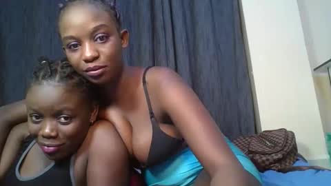 empress_emma online show from April 14, 9:10 pm