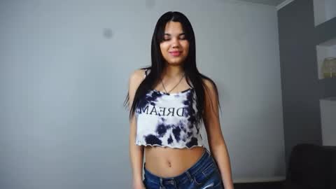 Snapshot of empty_drive chatting on February 9, 5:44 am Susie online show from February 9, 5:44 am