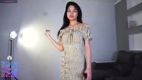 Snapshot of empty_drive chatting on February 16, 7:04 am Susie online show from February 16, 7:04 am