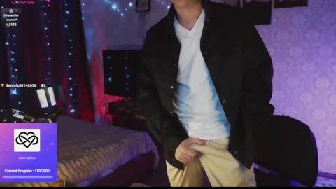 emveeboy96 online show from April 12, 8:14 pm