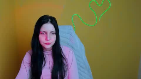 Emma online show from November 20, 8:19 pm