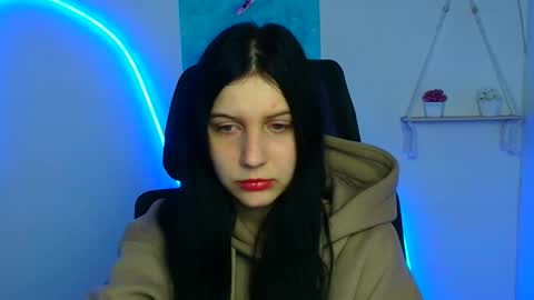 Emma online show from November 23, 12:38 pm