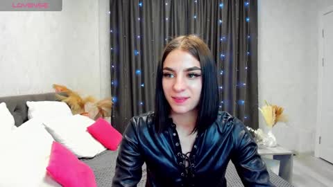 Snapshot of emy__angel chatting on December 28, 12:26 am emy__angel online show from December 28, 12:26 am