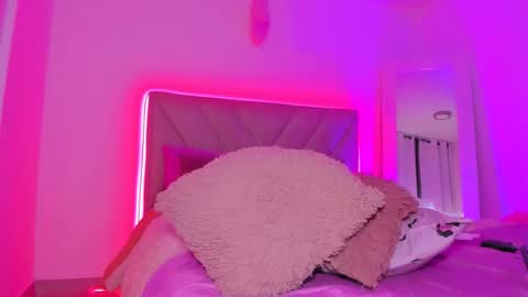 Emy online show from November 16, 3:34 am