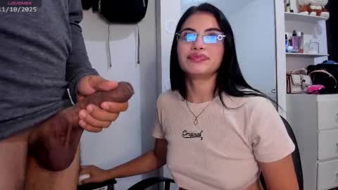 Snapshot of emy_gag chatting on October 11, 7:51 am emy_gag online show from October 11, 7:51 am