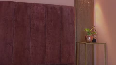 Emy online show from November 8, 9:35 pm