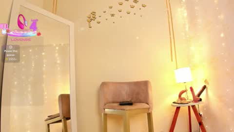 EMYLY  online show from November 19, 11:27 pm