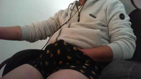 endearment115 online show from December 1, 10:10 pm