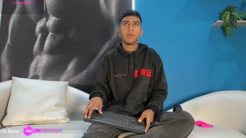 Ender online show from October 11, 2:26 pm