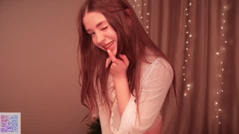 Snapshot of endlessmia chatting on January 2, 8:35 pm Mia online show from January 2, 8:35 pm