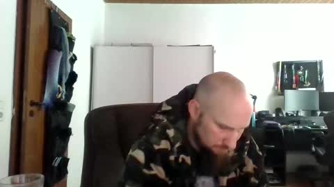 endslaved online show from September 18, 8:49 am