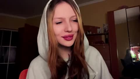 Nina online show from May 22, 3:06 pm