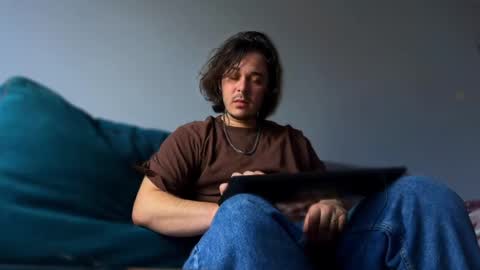 niki online show from November 27, 7:43 am