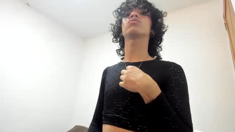 Snapshot of engel20042001 chatting on February 2, 5:10 am engel20042001 online show from February 2, 5:10 am