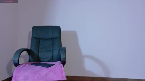 Engel online show from November 9, 1:09 pm