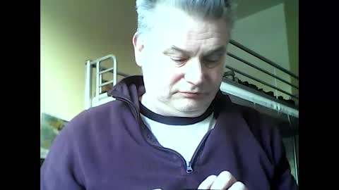 Snapshot of englishguysurrey chatting on January 12, 11:50 am englishguysurrey online show from January 12, 11:50 am