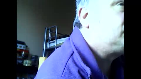 englishguysurrey online show from April 19, 6:13 am