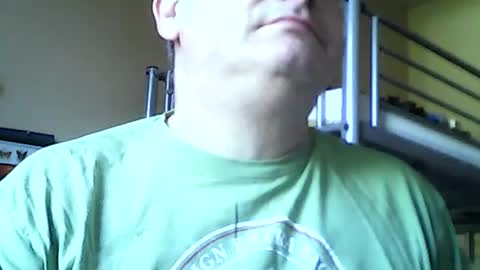 Snapshot of englishguysurrey chatting on July 12, 6:59 am englishguysurrey online show from July 12, 6:59 am