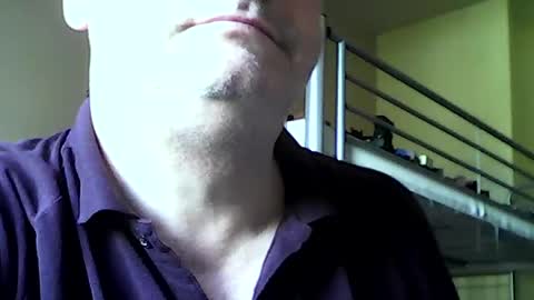 Snapshot of englishguysurrey chatting on July 27, 6:20 am englishguysurrey online show from July 27, 6:20 am