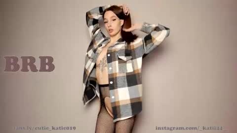  Alex  Kate  INSTAGRAM katii44   online show from November 3, 4:14 am