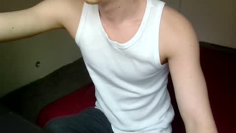 Snapshot of enoch98 chatting on February 27, 10:04 am enoch98 online show from February 27, 10:04 am