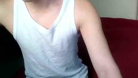 Snapshot of enoch98 chatting on March 7, 10:45 am enoch98 online show from March 7, 10:45 am