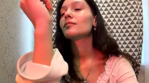 Snapshot of enolakuehnert chatting on June 16, 2:30 pm LIza online show from June 16, 2:30 pm