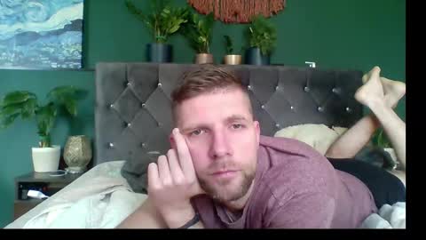 Eno218765 online show from October 26, 12:44 pm