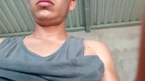 Snapshot of enri60793737 chatting on November 16, 3:28 pm enri60793737 online show from November 16, 3:28 pm