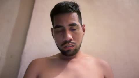 Snapshot of enriquegc197 chatting on February 16, 2:42 am Enriquegc197 online show from February 16, 2:42 am