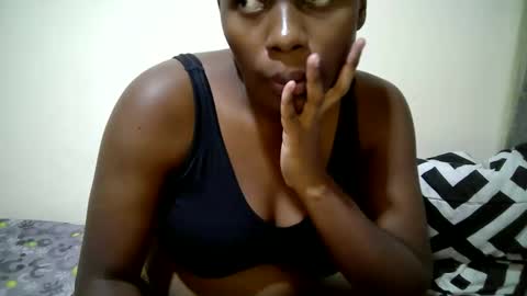 Snapshot of enter_dee chatting on March 1, 12:29 pm Ell online show from March 1, 12:29 pm