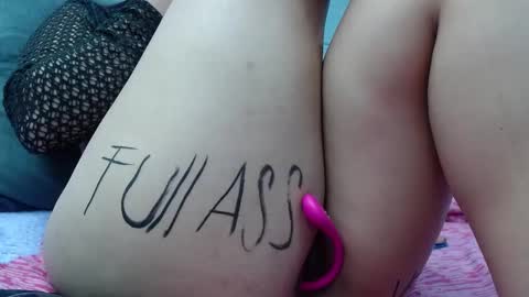 Snapshot of eny_dirty chatting on January 13, 8:58 pm Enny Dirty online show from January 13, 8:58 pm