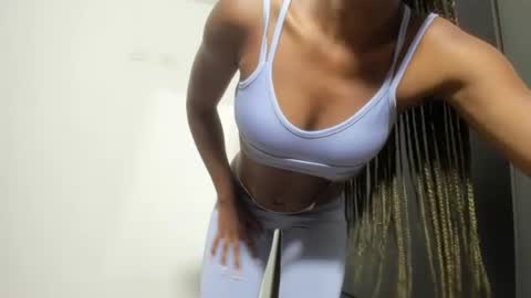 Snapshot of enyelsalas2 chatting on March 7, 7:00 pm Angela online show from March 7, 7:00 pm