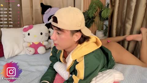 Snapshot of enyollbloss chatting on February 22, 12:16 am Call me Sweet online show from February 22, 12:16 am