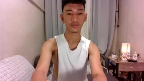 Snapshot of enzinoxx2024 chatting on September 15, 3:23 pm enzo online show from September 15, 3:23 pm