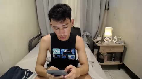 Snapshot of enzinoxx2024 chatting on October 9, 5:49 am enzo online show from October 9, 5:49 am