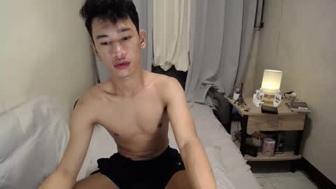 Snapshot of enzinoxx2024 chatting on October 17, 11:13 am enzo online show from October 17, 11:13 am