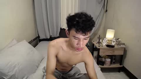 Snapshot of enzinoxx2024 chatting on October 23, 12:04 pm enzo online show from October 23, 12:04 pm