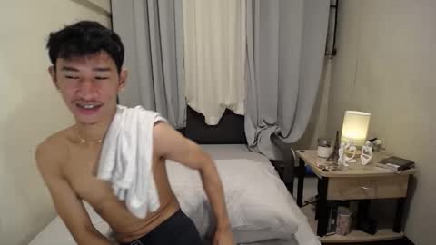 Snapshot of enzinoxx2024 chatting on November 8, 6:40 pm enzo online show from November 8, 6:40 pm