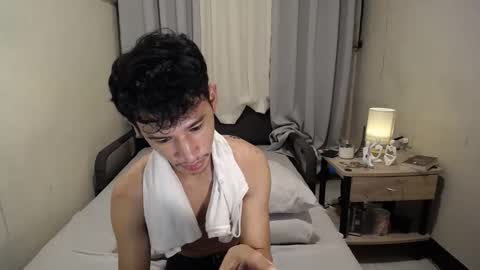 Snapshot of enzinoxx2024 chatting on November 14, 9:41 am enzo online show from November 14, 9:41 am