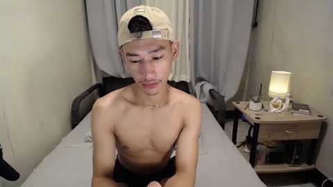 Snapshot of enzinoxx2024 chatting on November 24, 10:15 am enzo online show from November 24, 10:15 am