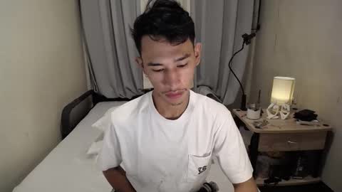 Snapshot of enzinoxx2024 chatting on November 30, 11:47 am enzo online show from November 30, 11:47 am