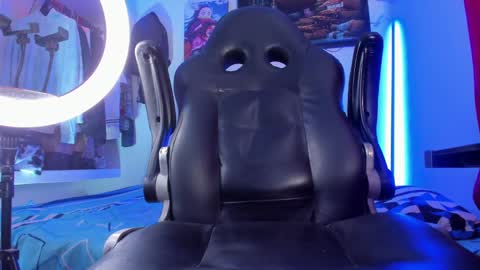 Snapshot of eren_blade_ chatting on January 9, 5:02 am Tht BOSS Eren online show from January 9, 5:02 am